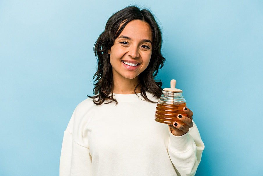 Does honey make hair white? Myth or fact? Know more Saturn by GHC